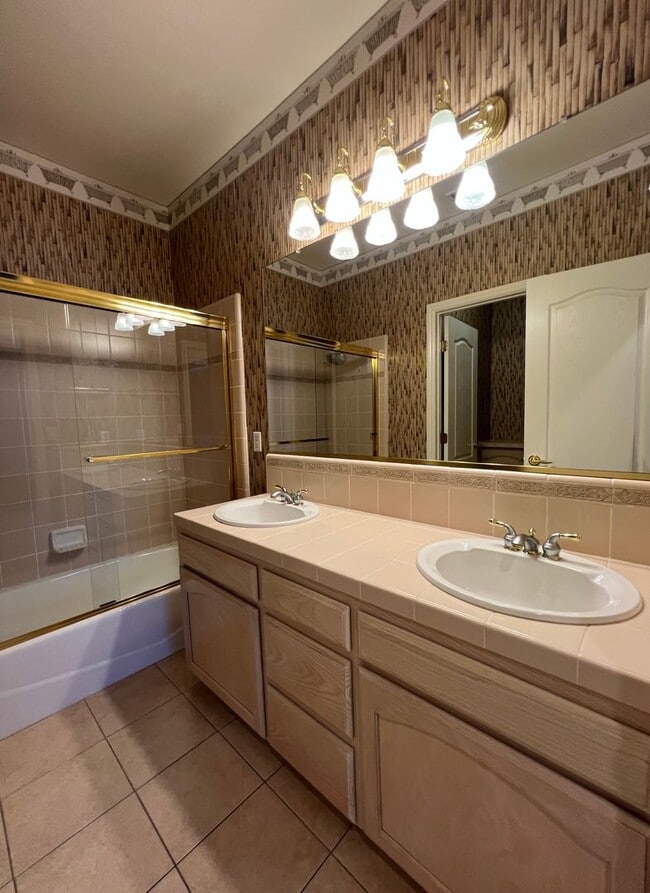 Building Photo - 2456 E Marquise Ct