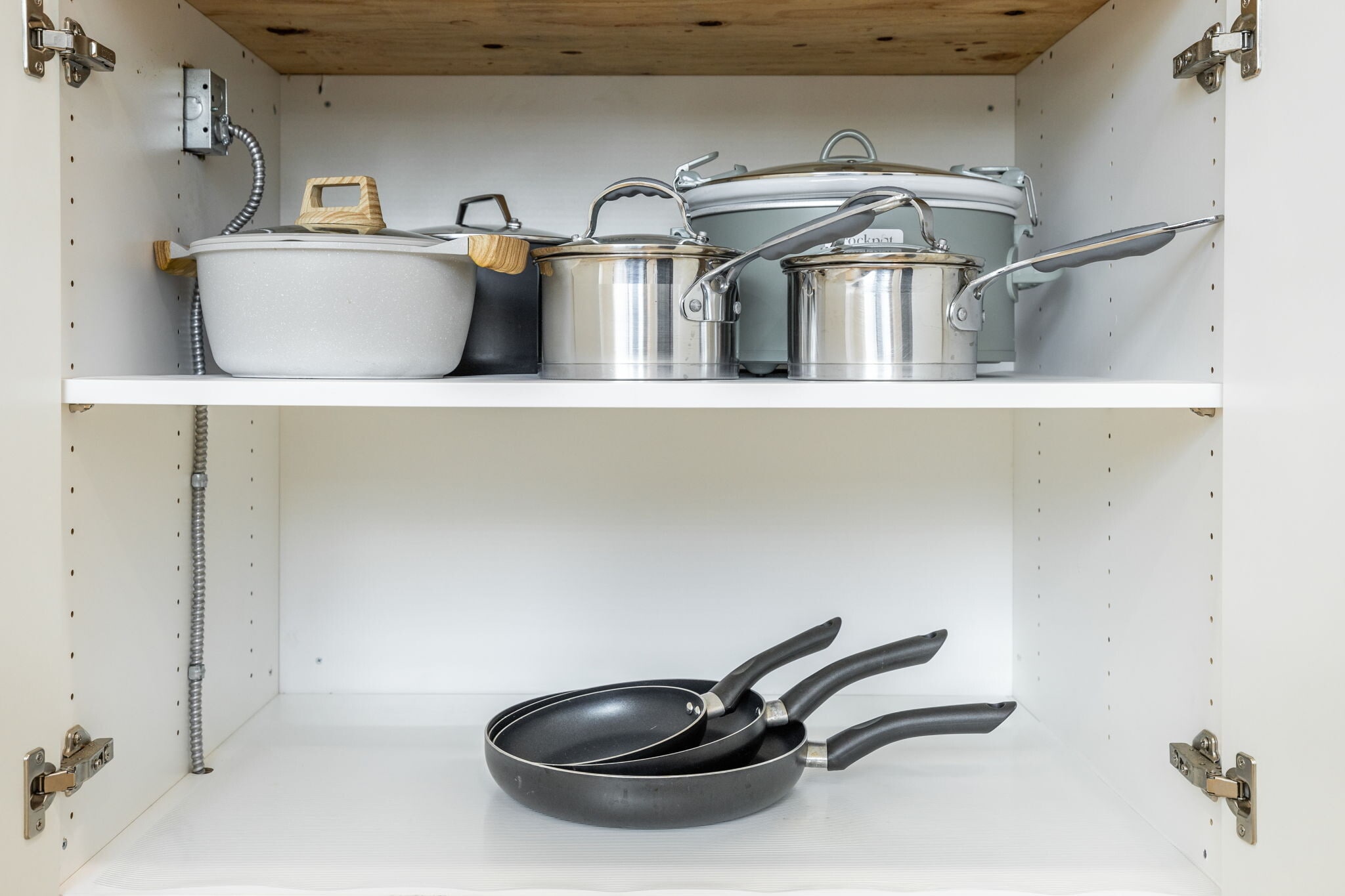 Building Photo - 321 N Gertruda Ave