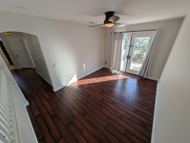 Building Photo - 8121 Riviera Beach Dr