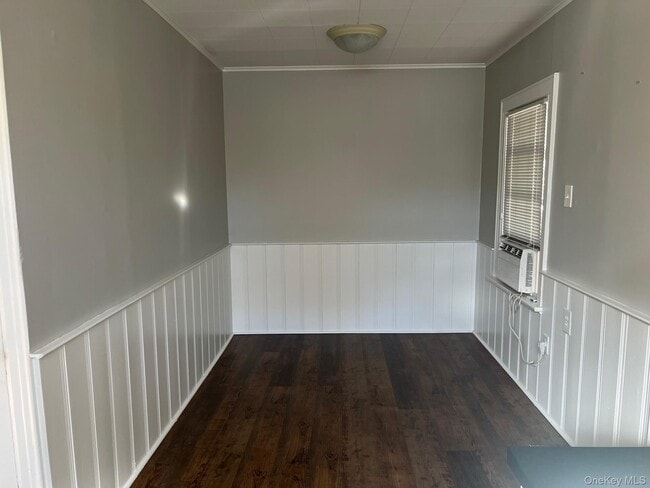 Building Photo - 100 Grant St