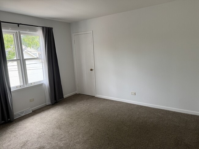 Building Photo - 578 Ivy Ct