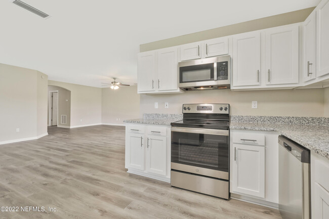 Building Photo - 78125 Saddle Rock Rd