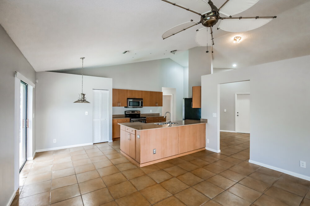 Building Photo - 10361 NW 18th Dr