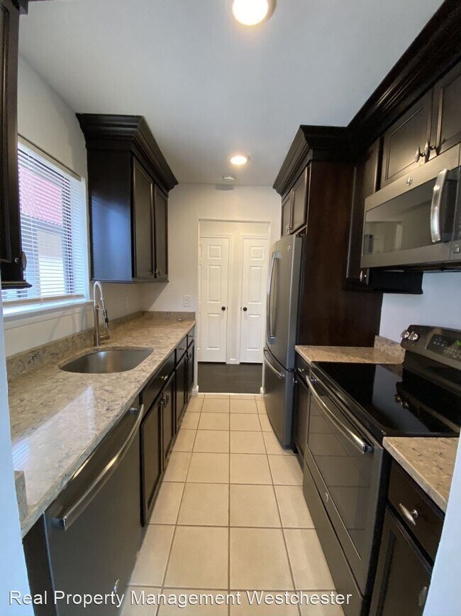 15 Granada Crescent 15 Granada Crescent White Plains NY 10603