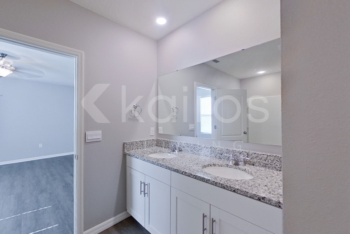 Building Photo - 31926 Katelin Cir