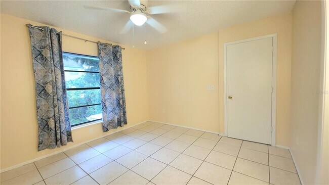 Building Photo - 5416 Desoto Pl