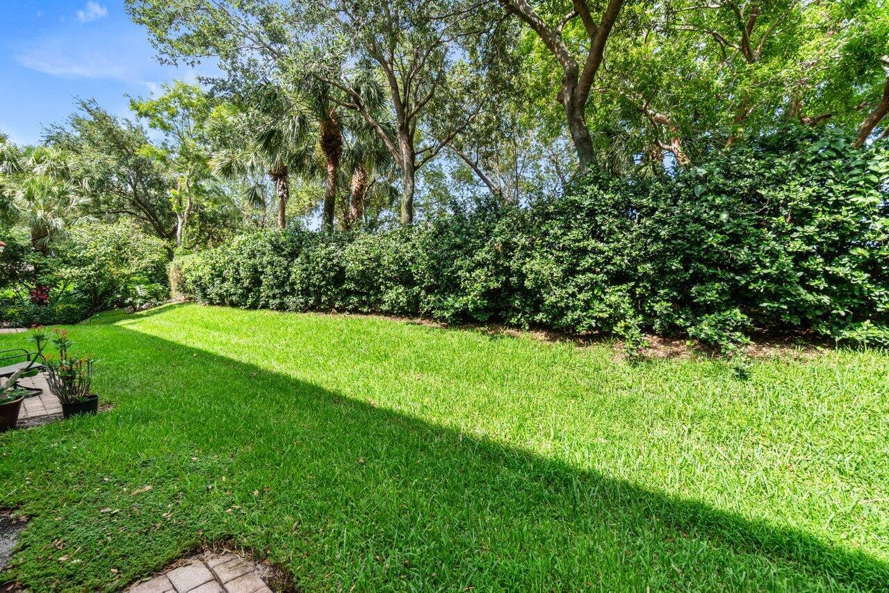 Building Photo - 7359 Briella Dr