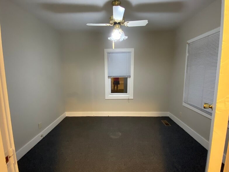 Building Photo - 50 Utica St