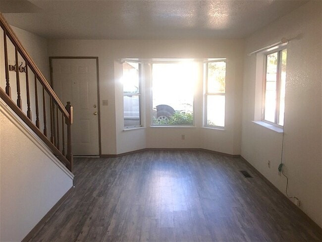 Primary Photo - Reno Townhouse - Laundry Room in Unit/Gara...