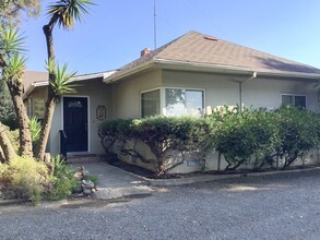Building Photo - 3 Bedroom Home in Gilroy