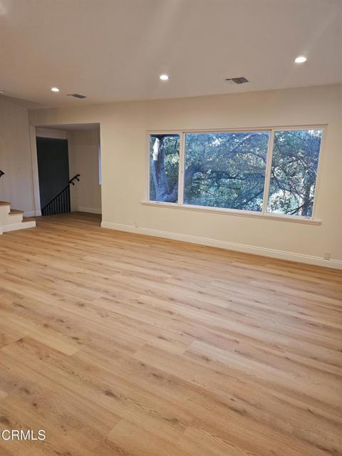 Building Photo - 9682 Hillhaven Ave