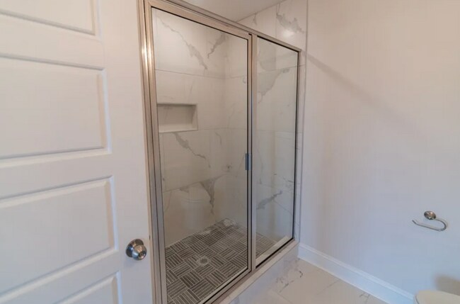 Building Photo - New Construction Modern Home With Open Floor Plan, Whte Cabintery and Primary Bedroom Suite