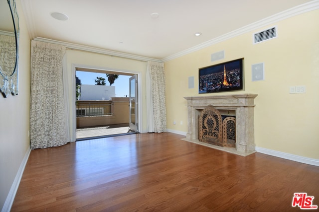 Building Photo - 1000 Granville Ave