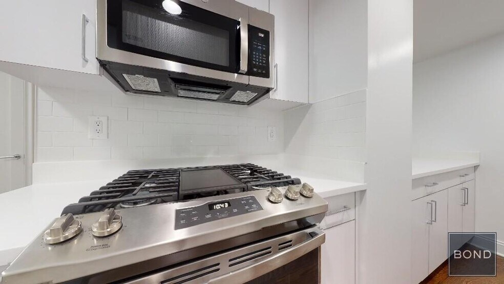 Building Photo - 405 E 56th St