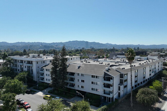 Building Photo - The Village at Toluca Lake