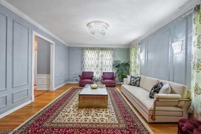Building Photo - 301 Berkley Ave