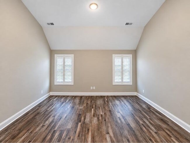 Building Photo - 1233 Black Oak Cir