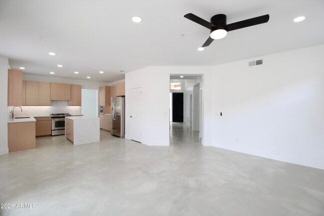 Building Photo - 15019 N 100th Way