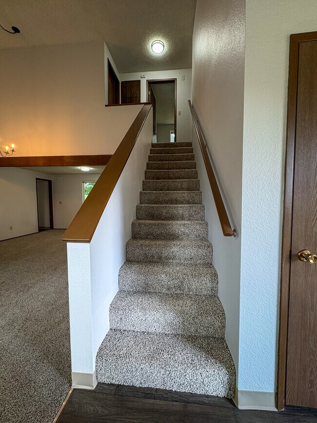 Building Photo - 4608 73rd St Ct E