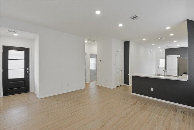 Building Photo - 19417 Rosali Meadow Dr