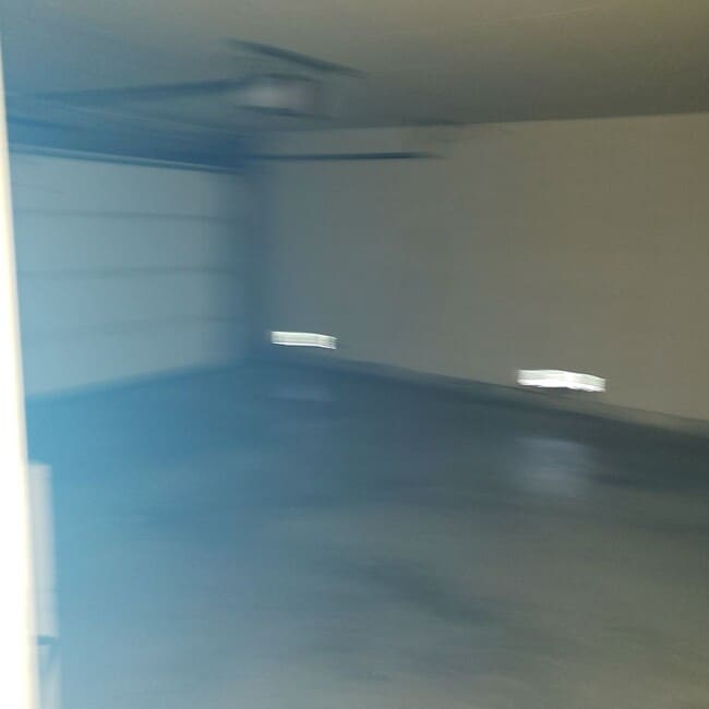 Building Photo - (((AVAILABLE))) REDLANDS 3bed 2 bath Must ...