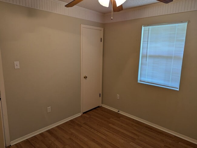 Building Photo - ADORABLE 3 Bed 1 bath in Breaux Bridge!!