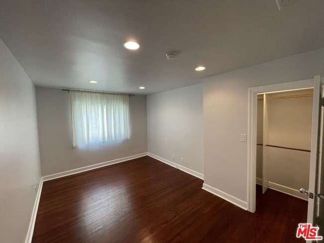 Building Photo - 5015 Edgewood Pl