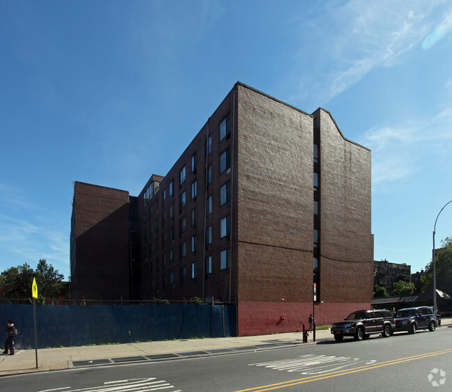 Building Photo - Borinquen Court