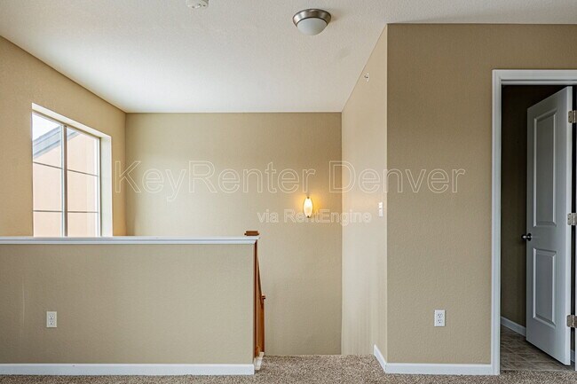 Building Photo - 492 S Saulsbury St