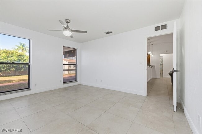 Building Photo - 18554 Zinnia Rd