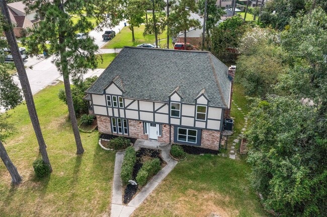 Building Photo - 28814 Enchanted Dr