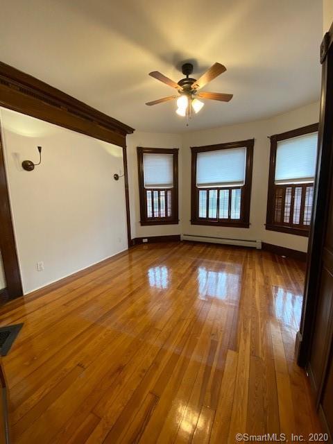 Building Photo - 174 Meadow St