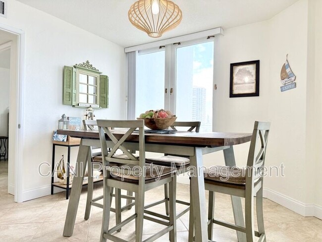 Building Photo - 3047 S Atlantic Ave