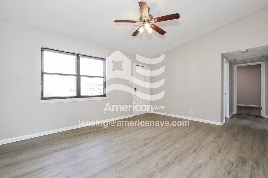 Building Photo - 35 Durham Dr