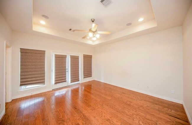 Building Photo - 7103 Windwater Lagoon Dr