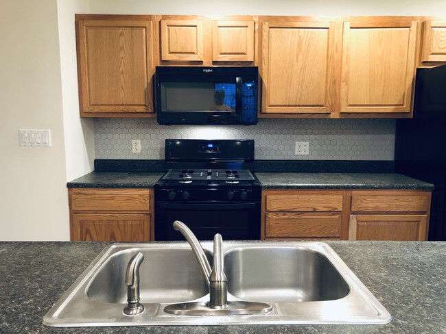 New appliances - 1105 Chamberlain Ave