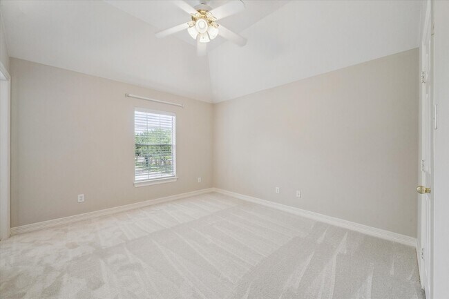 Building Photo - 3016 Autumn Harvest Dr