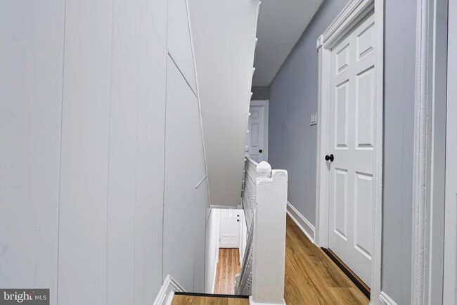 Building Photo - 309 Academy St