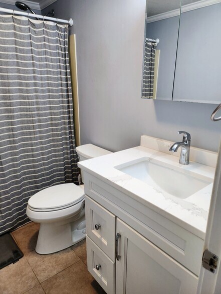 Building Photo - 31 Elliott St