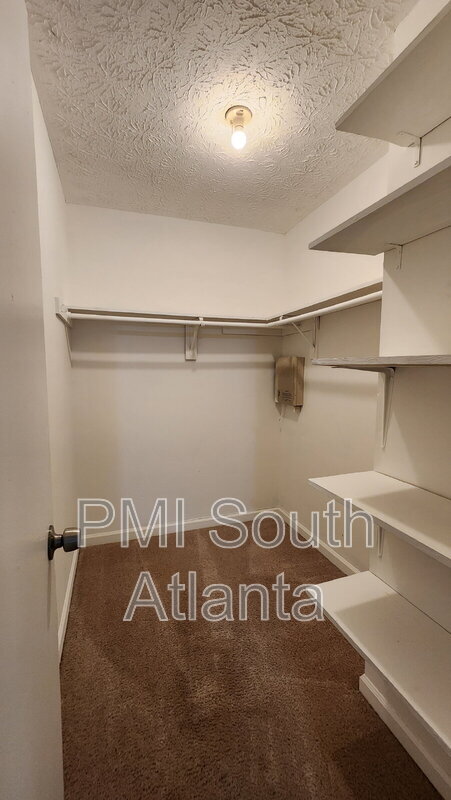 Building Photo - 5426 Glen Haven Dr