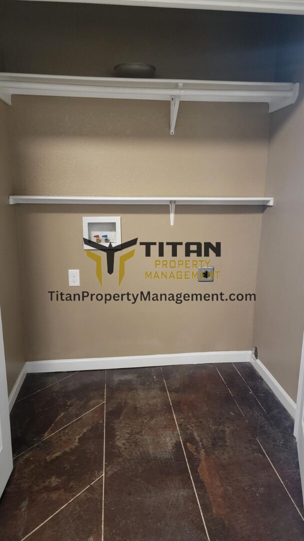 Building Photo - Cute 2 bed/2 bath house