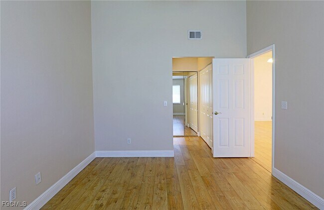 Building Photo - 14975 Rivers Edge Ct