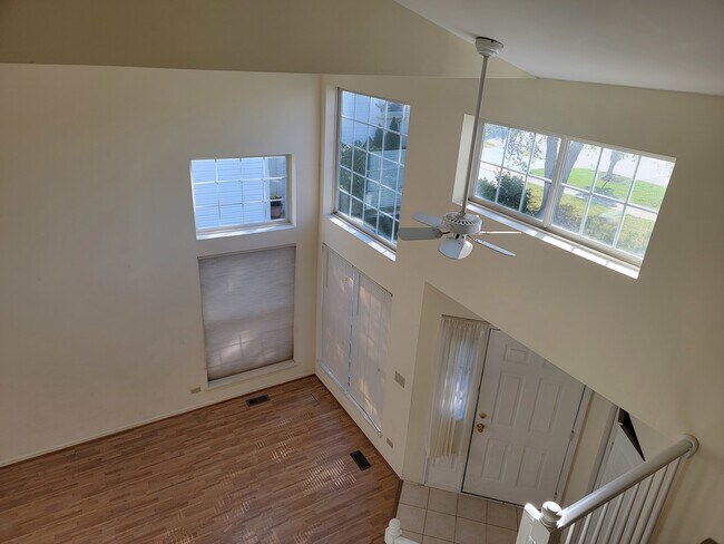 Building Photo - 2135 Feldott Ln