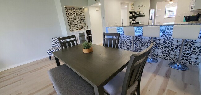 Building Photo - 31 Inlet Harbor Rd