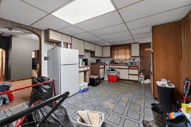 Building Photo - 1220 Erie St