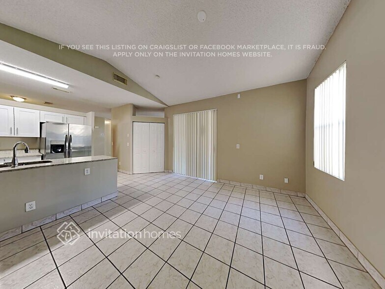 Building Photo - 2121 NW 184th Way