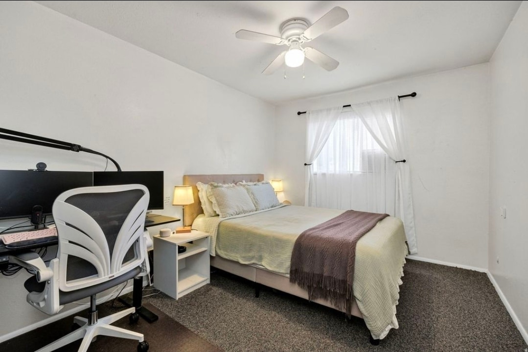 Building Photo - 240 E 400 N