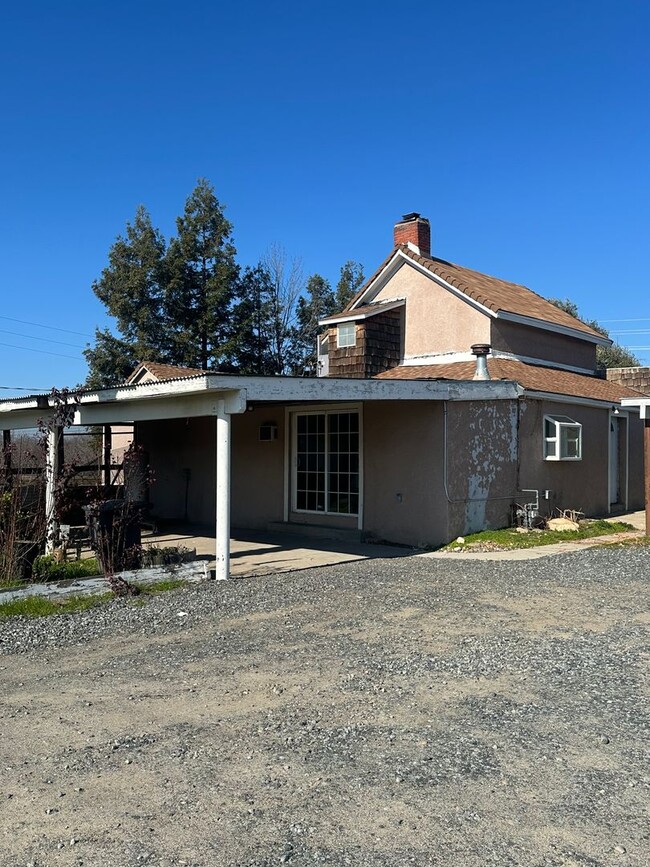 Building Photo - Ranch-Style Living! Fabulous Horse Ranch P...