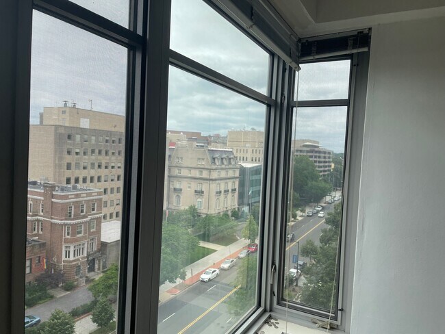 Building Photo - 1711 Massachusetts Ave NW