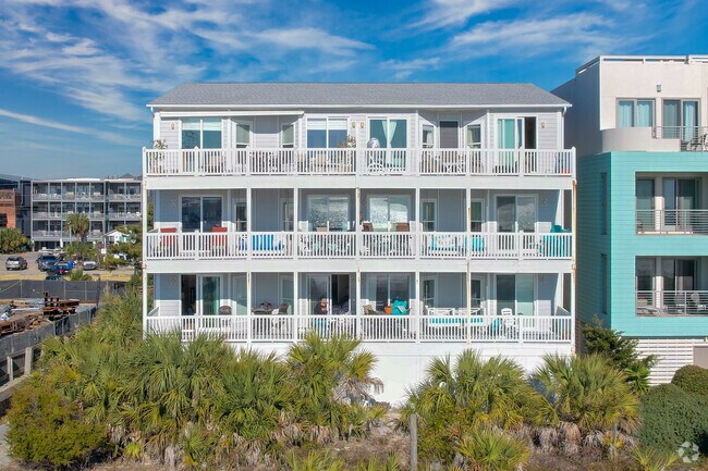 Building Photo - Seaside Villas I